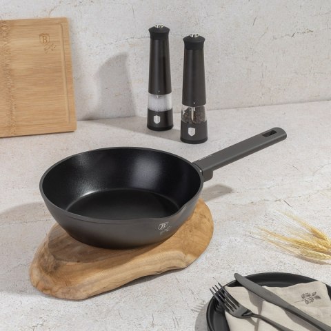 GŁĘBOKA PATELNIA TYTANOWA 24cm BERLINGER HAUS BH-8120 ANTRACIT GŁĘBOKA PATELNIA TYTANOWA 24cm BERLINGER HAUS BH-8120 ANTRACIT